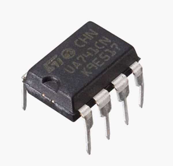 LM741CN Operational Amplifier IC
